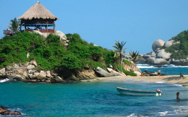 Parc-Tayrona-à-Santa-Marta-lune-des-destinations-privilégiées-en-Colombie