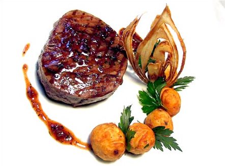 Tournedos_de_boeuf_grille_parfum_de_bearnaise