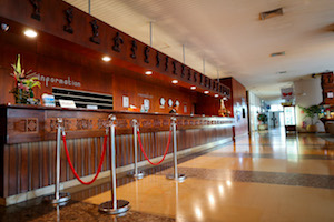 reception-desk-200