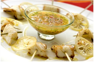 You are currently viewing Tranches de calamars grillés, vinaigrette aux citrons confits