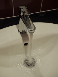 You are currently viewing Comment limiter le gaspillage de l’eau dans son hôtel