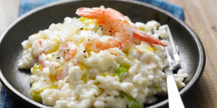 You are currently viewing Risotto au lait de coco, langoustines rôties et mousse de vanille au jus de raisin