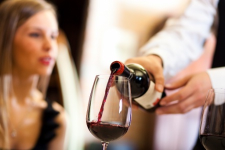 You are currently viewing L’importance de l’expérience ‘vin’ dans le hors domicile