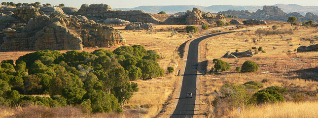 Lire la suite à propos de l’article Madagascar : 235 Millions de Dollars pour les routes du Nord et du Sud