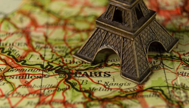 Lire la suite à propos de l’article Paris lance un concours pour réaménager le site de la tour Eiffel