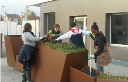 Lire la suite à propos de l’article FERRANDI Paris campus de Saint-Gratien crée son propre potager