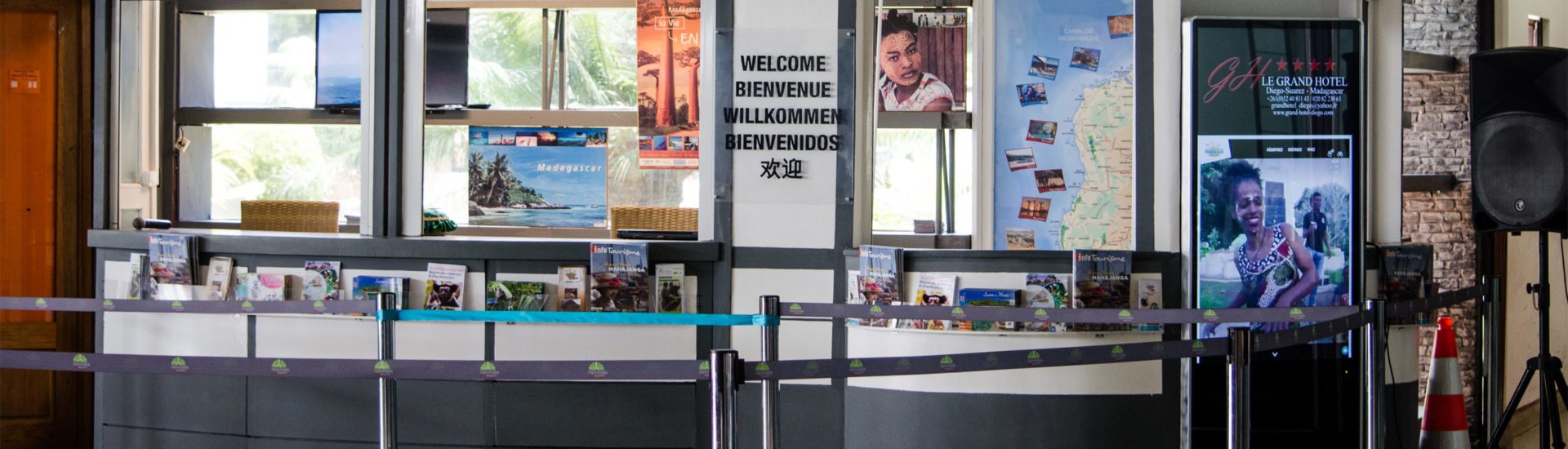 You are currently viewing Les œuvres d’une artiste malagasy exposées dans le hall de l’aéroport d’Ivato