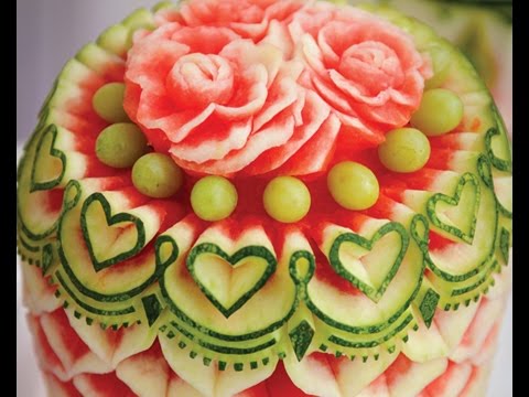You are currently viewing Sculptures sur fruits et légumes en décoration