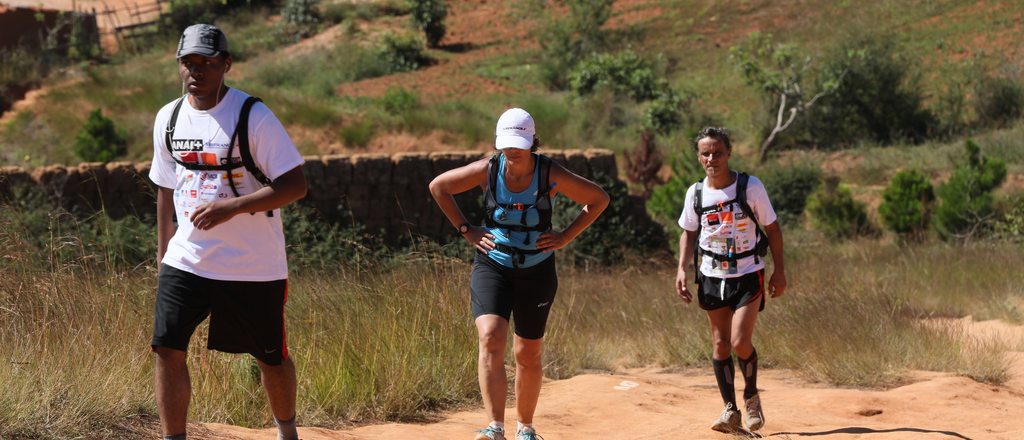 You are currently viewing L’Isalo raid, ou comment allier tourisme et sport à Madagascar