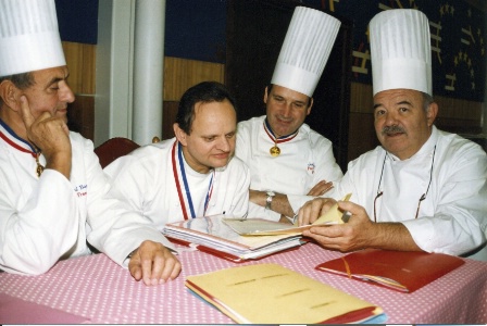 You are currently viewing Joël Robuchon, l’homme aux étoiles