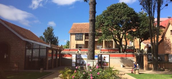 You are currently viewing A Antananarivo, le café du Musée ouvre son service du soir