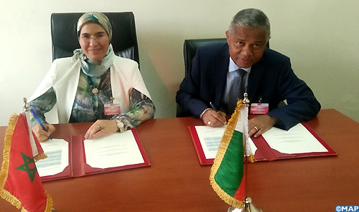 You are currently viewing Signature à Nairobi d’un plan de coopération entre le Maroc et le Madagascar dans le domaine de l’environnement