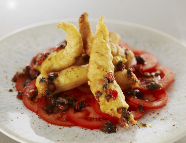 Lire la suite à propos de l’article Beignet de Calamar, Salade de Tomate à l’Anchois Mariné