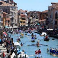 May 15, 2016 - Venice, Italy: Rowers in gondolas, canoes, kayaks and all other types of row boats take part in the 42nd Venice Vogalonga. The race started between friends on 'mascarete', St. Martin day of 1974. Fans of the Venetian rowing in those years were few, in a world that was increasingly motor driven. In addition to the racers, other friends were involved, including Lauro Bergamo, then editor of Il Gazzettino, Toni Rosa Salva, who was always active in the world of racing, and Joseph Rosa Salva, known for his commitment to the defense of Venice. It was thus that began the idea of holding a non-competitive rowing race, and to invite all the fans and all those who had 'laid the oars' too long to unite against the deterioration of the city and the waves and the restoration of the Venetian tradition. Thousands of tourists line the canals to watch the boats maneuver heavy traffic in the waterways.  (Manuuel Silvestri/Polaris) © PHOTO NEWS / PICTURES NOT INCLUDED IN THE CONTRACTS *** local caption *** 05471688